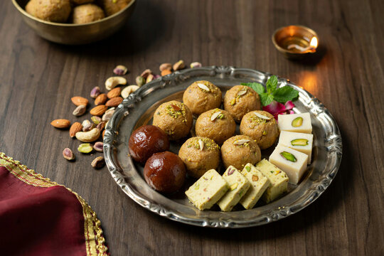 sweet, dessert, indian, mithai, food, cuisine, laddu, ladoo, barfi, burfi, gulab, jamun, jalebi, traditional, festive, celebration, diwali, festival, delicious, tasty, treat, confectionery, sugar, pas