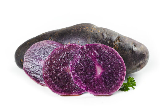 Fresh Purple Potatoes from Qinghai China with Anthocyanin-Rich Violet Flesh and Selenium Enriched Farm Grown Organic Vegetables