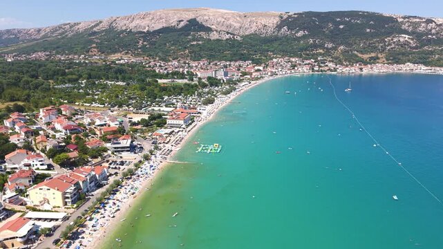 Video Panoramico Aereo su Ba&scaron;ka, Isola di Veglia, Croazia