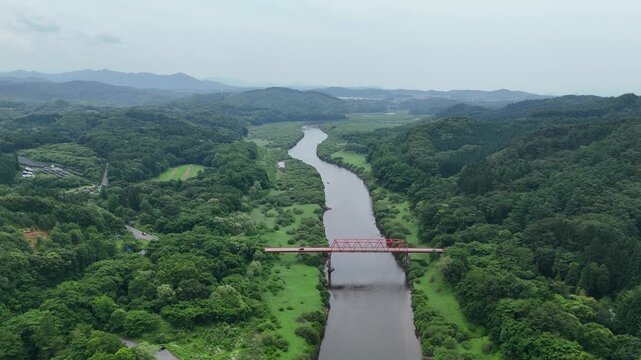北上川と岩手山の緑をドローン空撮 2025年7月撮影