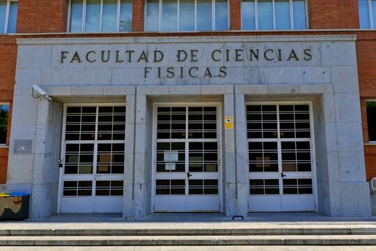 A photograph of the Faculty of Physical Sciences building of the Complutense University of Madrid, located on the Ciudad Universitaria campus.July 25, 2026