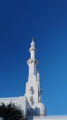 Obraz premium White minaret mosque