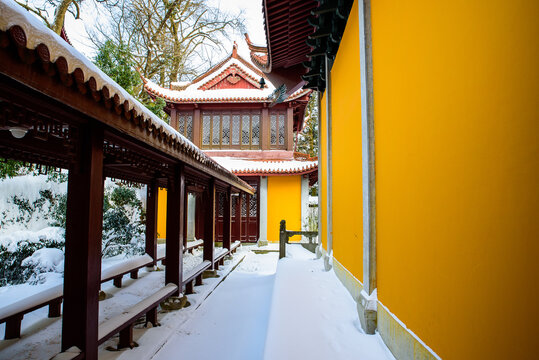 Winter Snow Scenery of Jingshan Temple, Hangzhou, Zhejiang, China