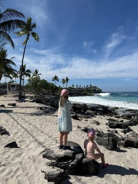 The Big Island (officially named Hawaii) is the largest island in the United States' Hawaiian archipelago in the Central Pacific.