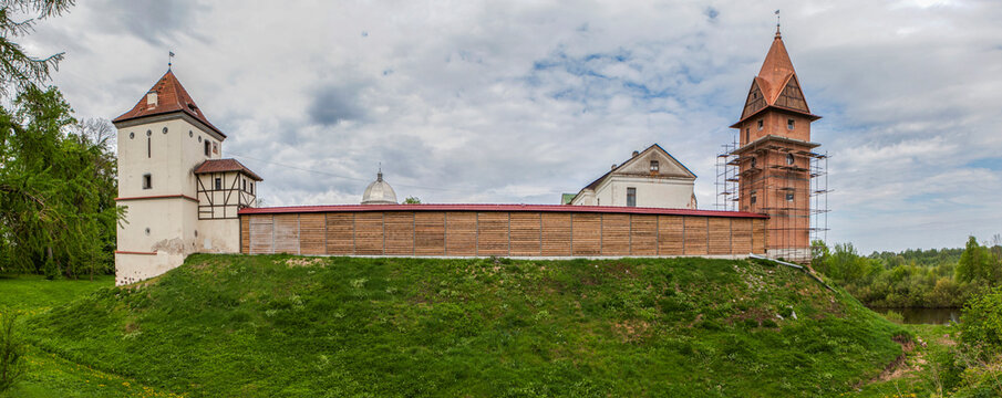 Lyubcha Castle (also known as the Kishek and Radziwill Castle). Lyubcha, Novogrudok District, Grodno Region, Republic of Belarus