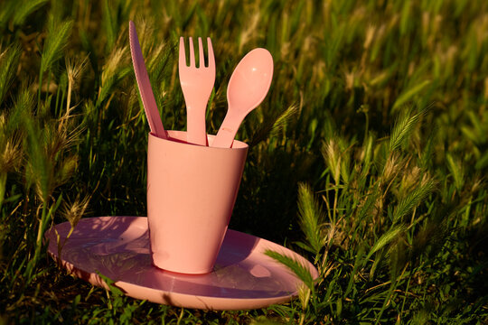 Plastic dinnerware set for hiking,picnic