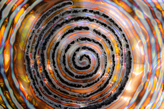 Una spirale di vetro