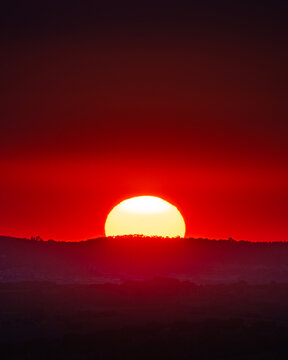 Por do sol vermelho