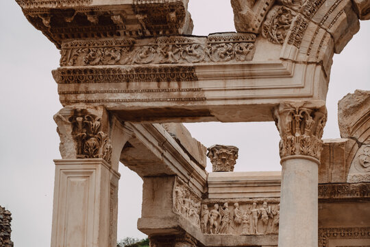 Ephesus izmir Turkiye roman ruins Hadrian temple