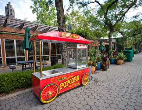 A generic popcorn stand in New York's Central Park