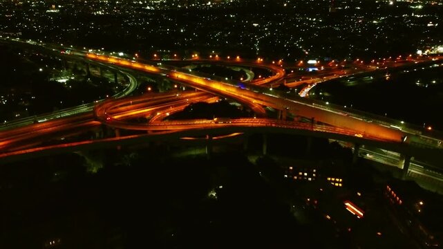 夜のインターチェンジ 空撮 4K