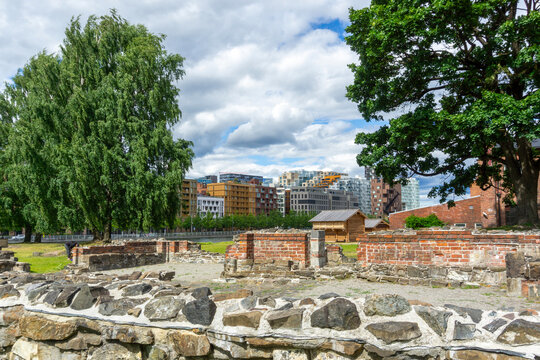 Oslo Medieval Park ruins and modern Barcode architecture
