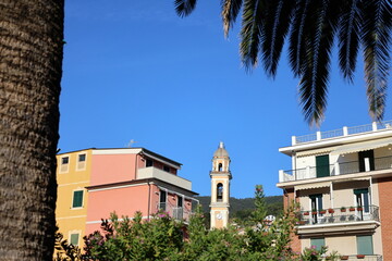 Fototapeta premium Chiesa di Santa Croce in der Altstadt von Mongeglia