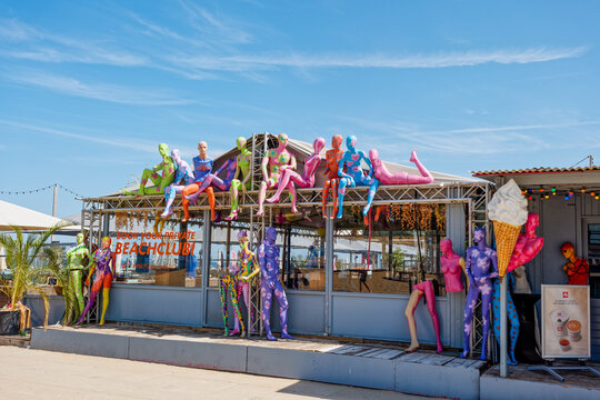 Painted Mannequin Display, Scheveningen Beach Club