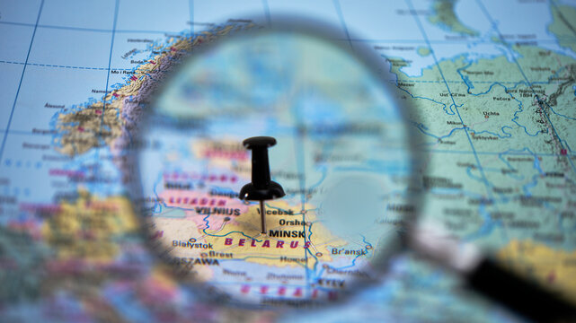 Map with a pin marking the location of Minsk in Belarus
