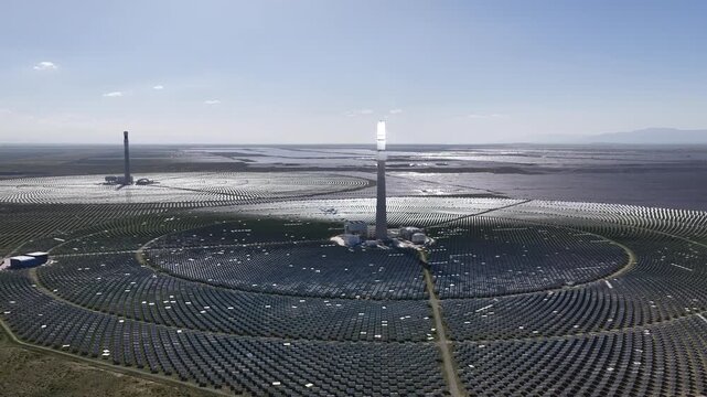 The Solar Oasis: A Hybrid CSP and PV Power Complex