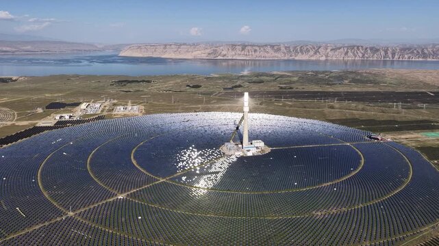 The Solar Oasis: A Hybrid CSP and PV Power Complex