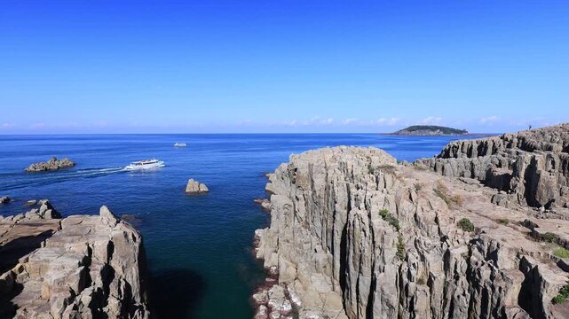 秋の東尋坊と雄島