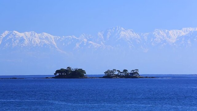 立山連峰と虻ヶ島