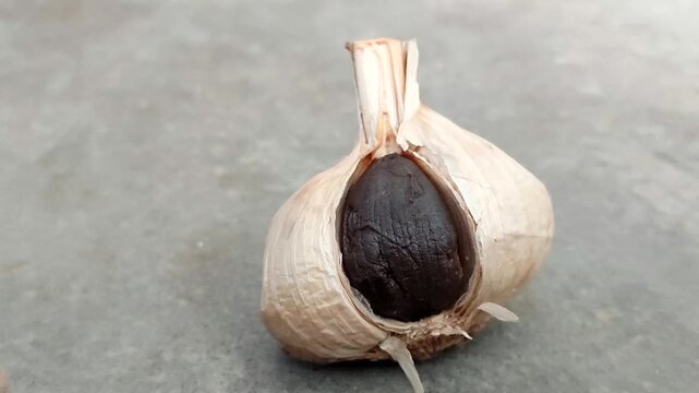 Fermented black garlic. Black garlic is effective for strengthening the immune system, controlling blood sugar, and lowering bad cholesterol