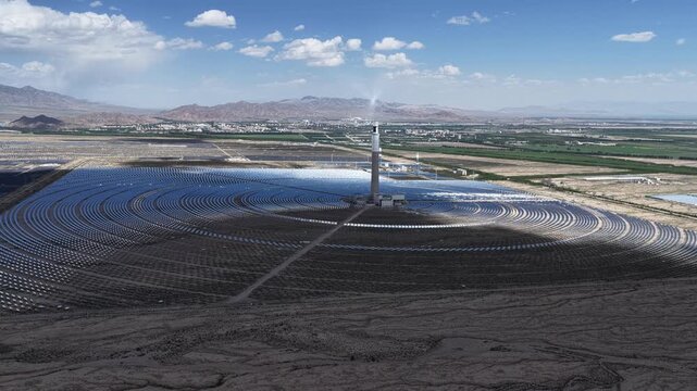 The Solar Oasis: A Hybrid CSP and PV Power Complex