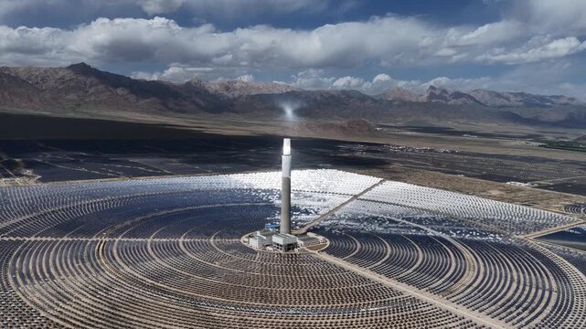 The Solar Oasis: A Hybrid CSP and PV Power Complex