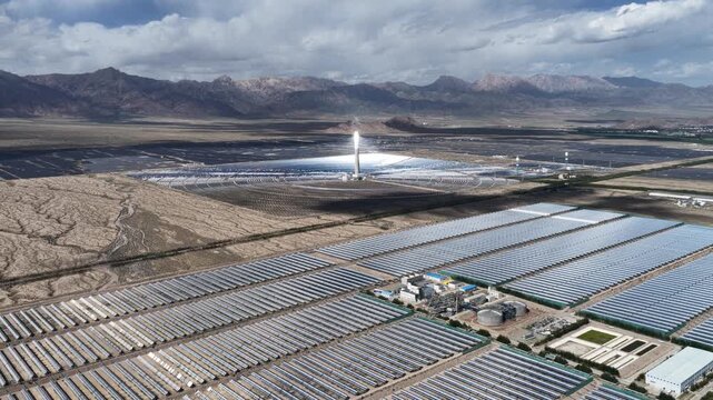 The Solar Oasis: A Hybrid CSP and PV Power Complex