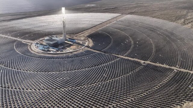 The Solar Oasis: A Hybrid CSP and PV Power Complex