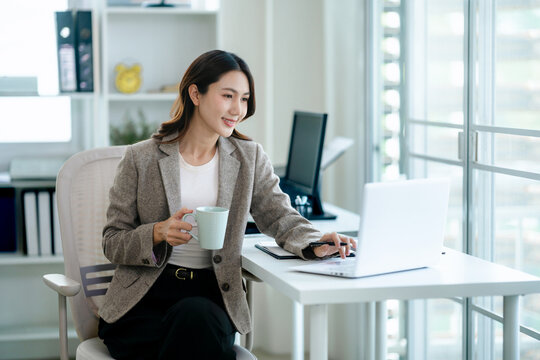 Portrait of creative startup woman at workplace