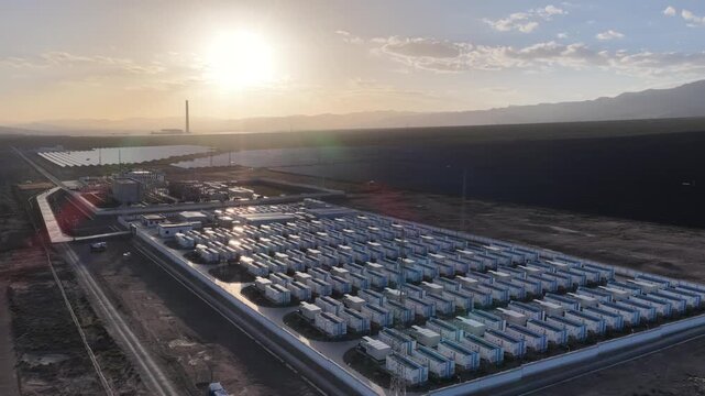 Integrated solar power and energy storage station