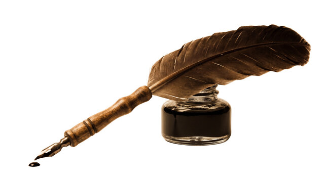 Vintage quill pen with inkwell, antique feather dip pen and glass ink bottle, traditional calligraphy writing tools for poetry and history isolated PNG with Transparent Background