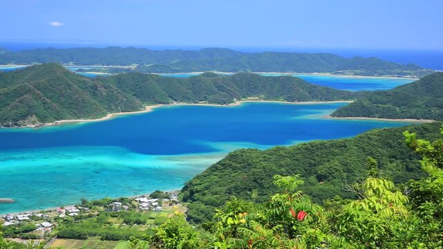 龍郷湾とコウトリ崎と喜界島