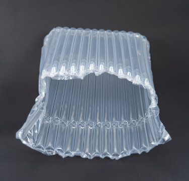plastic translucent air packaging, protection of goods.