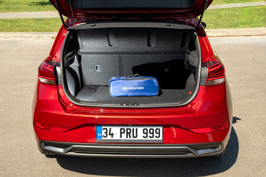 Hyundai i30 is a compact hatchback produced by South Korean automaker Hyundai.
