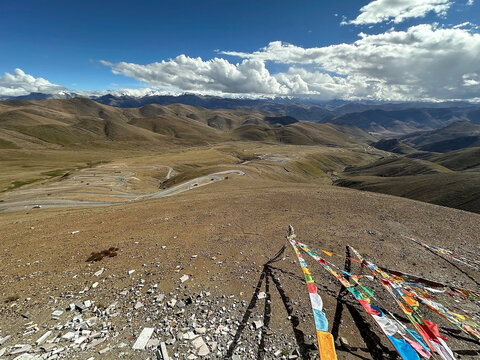 Road in the Mount Everest National Reserve, Qomolangma Nature Reserve,Tibet, China