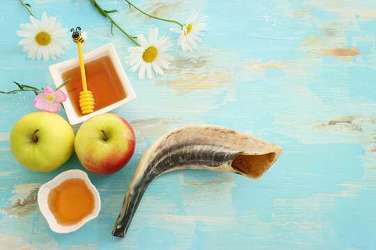 Rosh hashanah (jewish New Year holiday) concept. Traditional symbols
