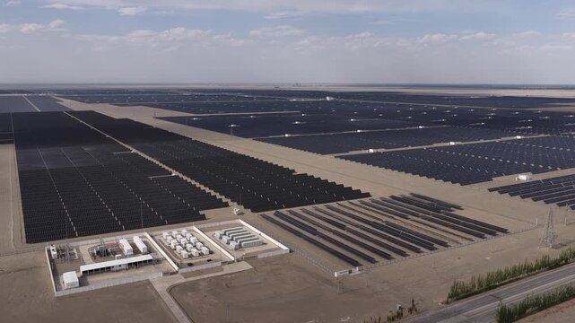 Reflecting the Sun: A Close-Up View of a Tower CSP Plant