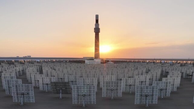 The Solar Oasis: A Hybrid CSP and PV Power Complex