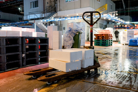 Fish wholesale market with pallet jack and foam boxes