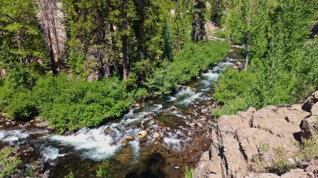Middle Fork San Joaquin River winds scenically through Devils Postpile National Monument