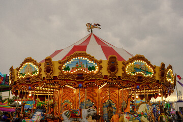 Fototapeta premium Hermoso carrusel 