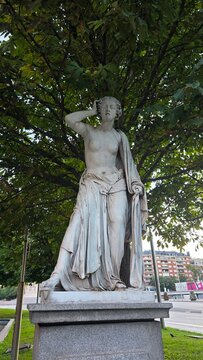 statue in the park