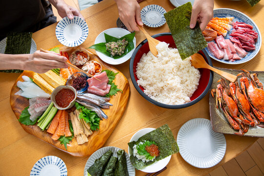 鮪の手巻き寿司、日本料理、家庭料理