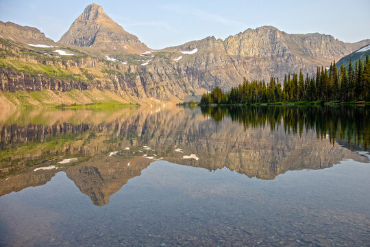 Hidden Lake and Bearhat Mountain at dusk