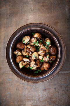 Fried mushrooms with garlic and parsley
