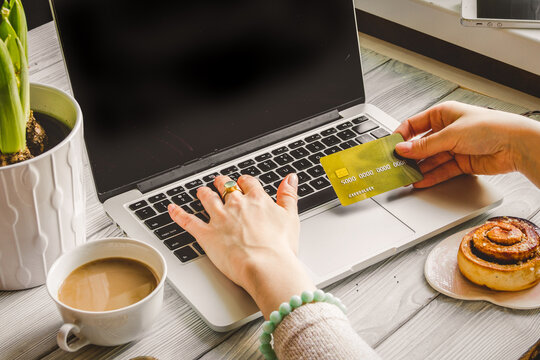 concept girl online shopping with laptop mock up