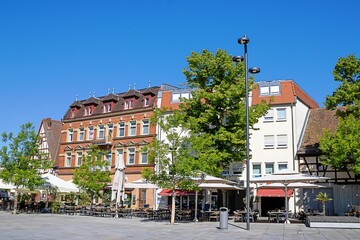 Fototapeta premium forchheim, deutschland - sanierte häuserzeile in der altstadt