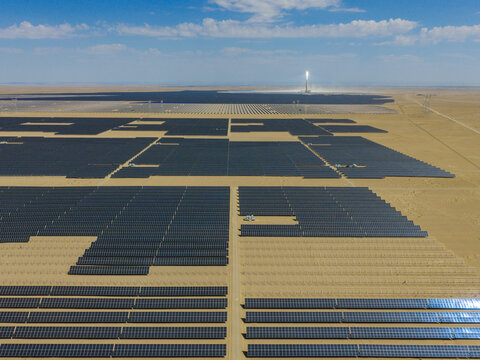 Solar photovoltaic panels; desert photovoltaics; new energy
