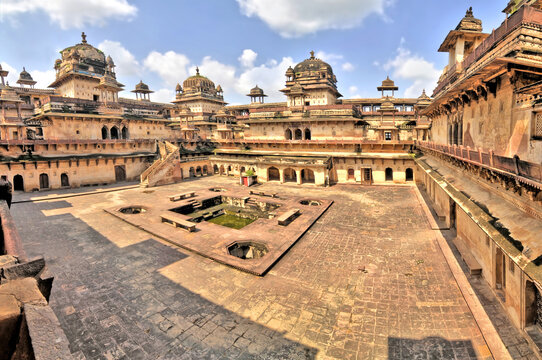 Inner courtyard of Jahangir Mahal, Citadel of Jahangir - a citadel and garrison located in Orchha, Madhya Pradesh, India.