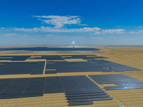 Solar photovoltaic panels; desert photovoltaics; new energy
